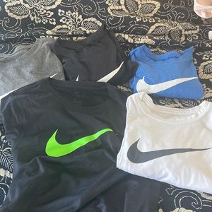 Nike Tees Boys Large all 5